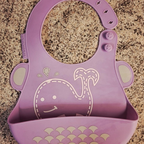Marcus & Marcus Silicone Bib like new, Willo Whale design, lilac