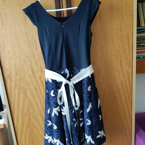 Mystic blue dress like new with removable white belt