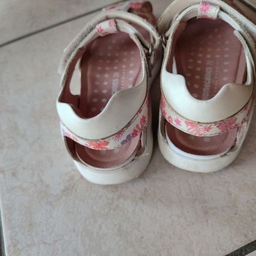 Biomecanics children's sandals used, size 29, multicolor