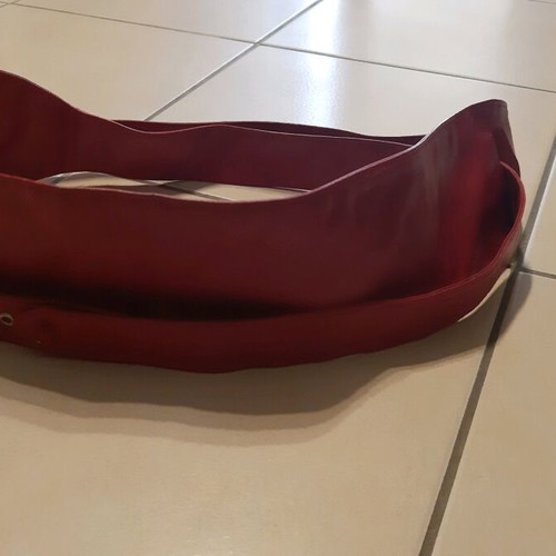 Red belt like new, adjustable