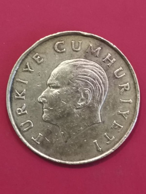 Turkey 500 Lira Coin 1989 like new