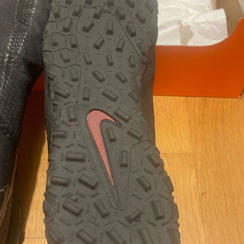 Nike Phantom men's football shoes used, size 42, black