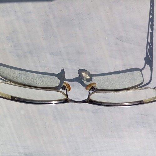 Moschino Italy prescription glasses, low diopter lenses