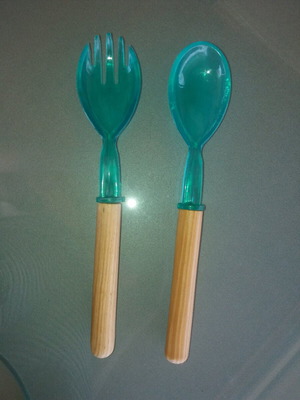 Вилица и лъжица за салата неизползвани