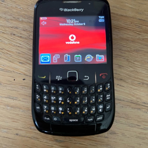 BlackBerry Curve 8520 like new collectible piece from 2009
