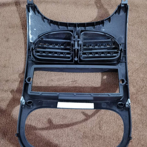 Peugeot 206 middle air vent refurbished