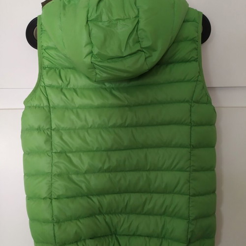 Please down sleeveless jacket, size S-M, green