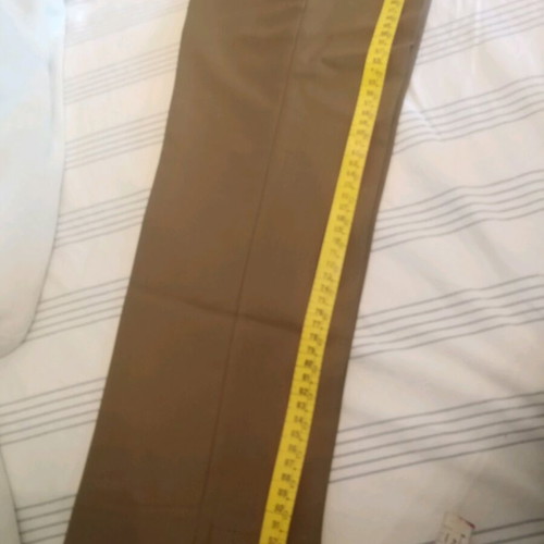 Uterque pants like new khaki/olive color, straight fit, size XL