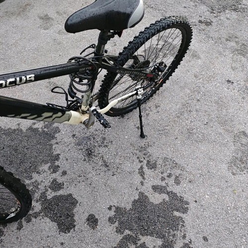 Mountain bicycle like new, disc brakes, 27 inch, men's