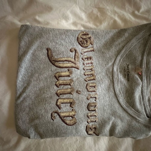 Juicy Couture gray short-sleeve t-shirt used with sequins