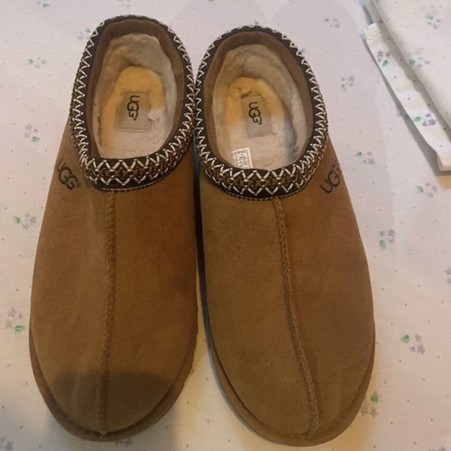 Ugg Tasman slippers like new, size 47, beige