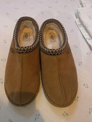 Ugg Tasman παντόφλες σαν καινούργιες, μέγεθος 47, μπεζ
