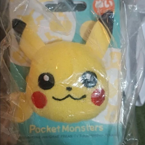 Pikachu Plush Face Badge new, Japanese import