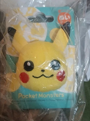 Pikachu Plush Face Badge new, Japanese import