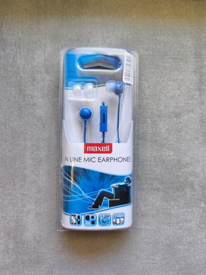 Wired headphones blue new