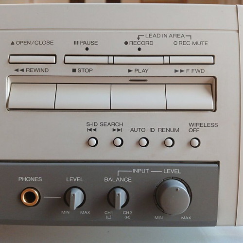 Fostex D5 Digital DAT Master Recorder like new