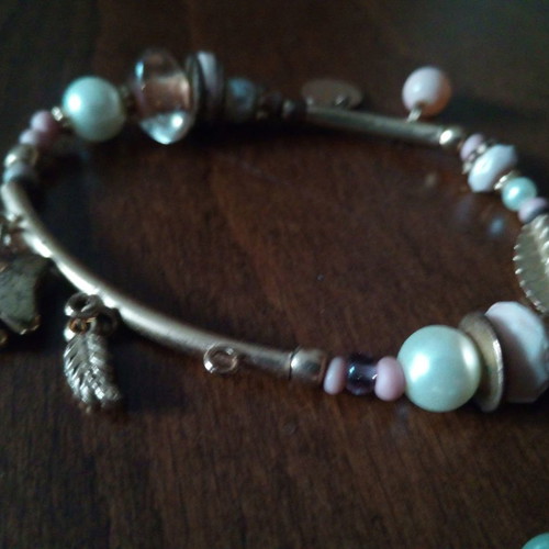 Double elastic bracelet used in rose gold with moonstones and bone beads