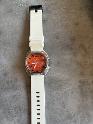 Locman Unisex Watch with Silicone Strap, Titanium Case, Like New