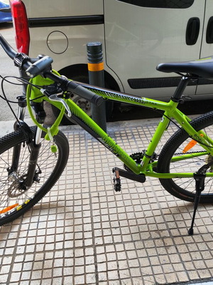 Mongoose Tyax Sport mountain bike, 26 inch, disc brakes