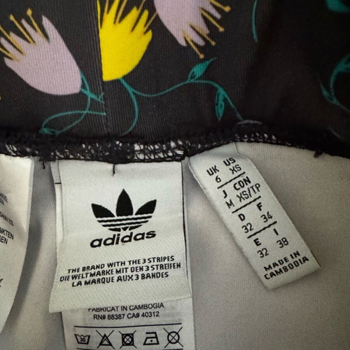 Adidas women's cycling leggings new, size XS with designs