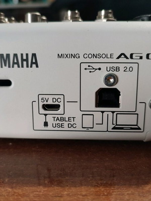 Κονσόλα Μίξης, κάρτα ήχου YAMAHA AG03