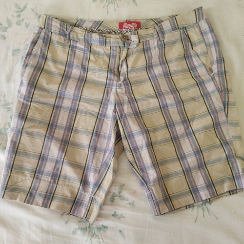 Playlife shorts used, size Medium, beige multicolor