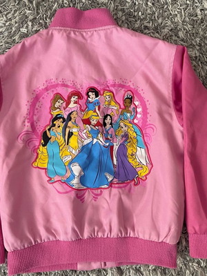 Girls' clothes 5-6 years used, pack with jacket and t-shirt