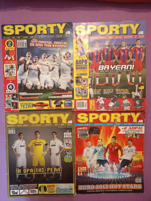 Sporty magazines used, pack of 4