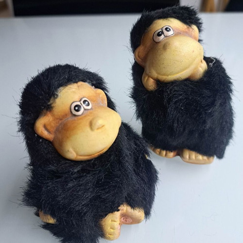 Decorative monkey figurines like new