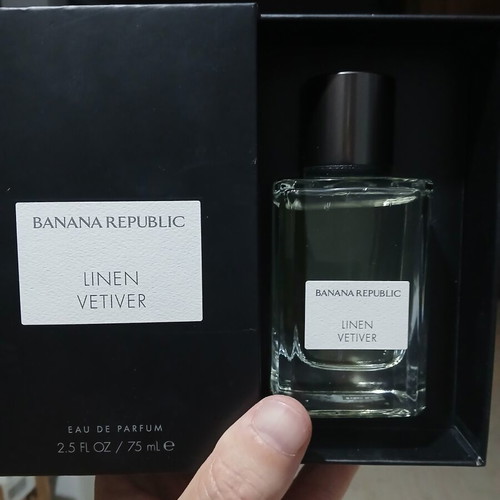 Banana Republic Linen Vetiver Eau de Parfum 75 ml like new