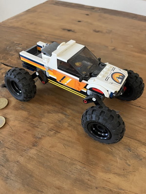 LEGO City 4X4 Off-Roader Adventures 60387
