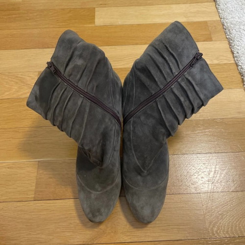 Suede ankle boots gray used, size 39, high heel