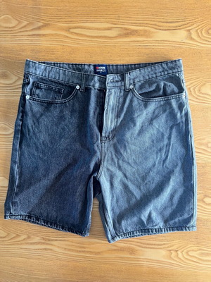 Denim two-tone bermuda shorts like new, size 36, cotton