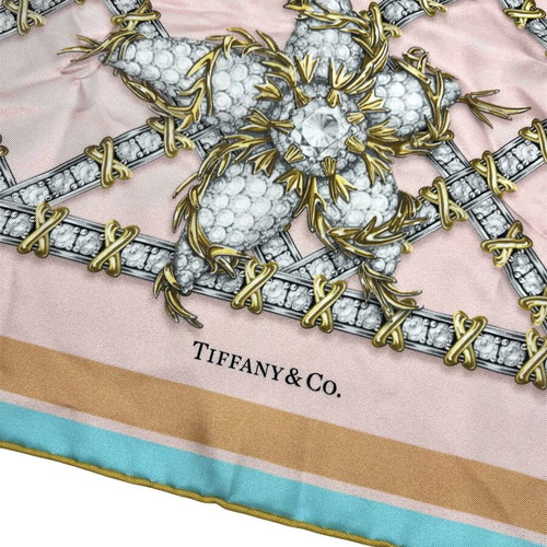 Копринен шал Tiffany & Co в розово и Tiffany синьо като нов