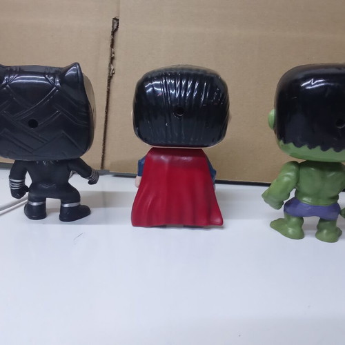 Set of 3 superhero figures, unbranded