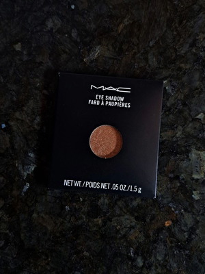 MAC Eye Shadow Honey Lust 0.05 Oz new in box