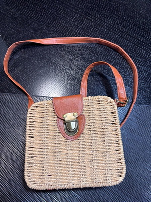 Shoulder bag like new