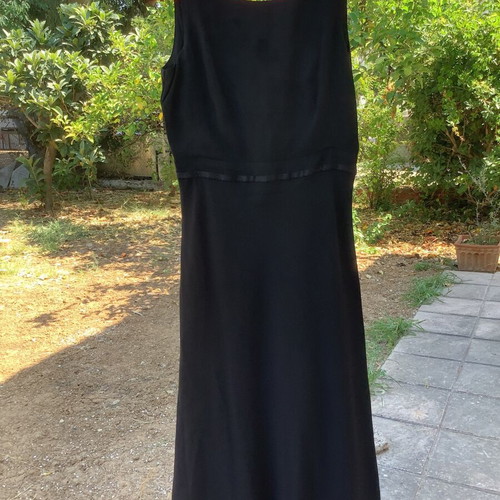 Jigsaw dress XS midi length black like new