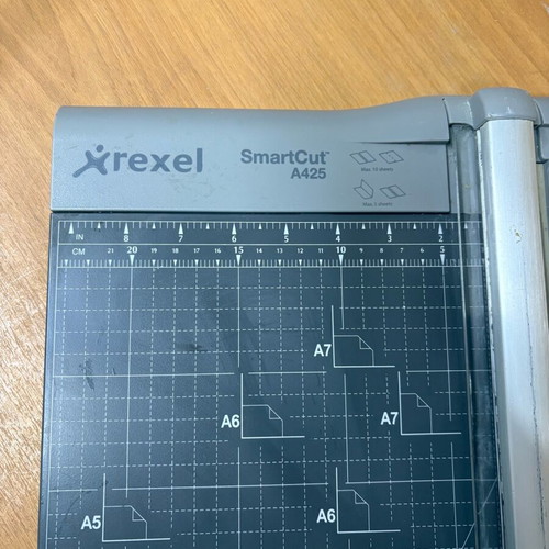 Rexel SmartCut A425pro cutting machine like new, professional