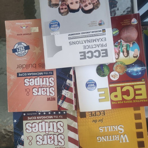 English books used, very good condition, written inside