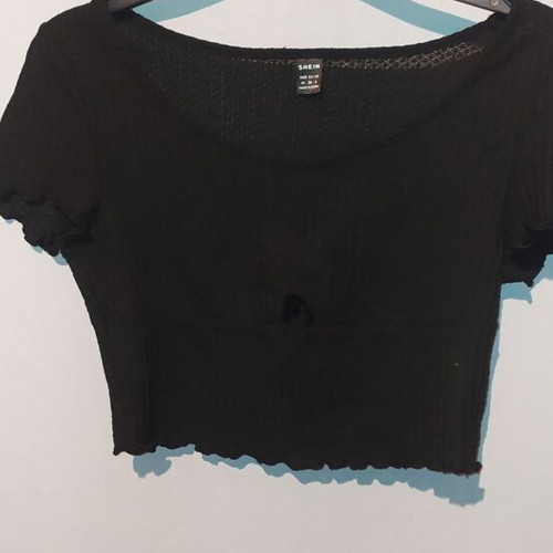 Shein black t-shirt like new, size M