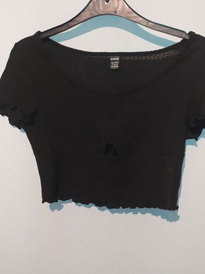 Shein black t-shirt like new, size M