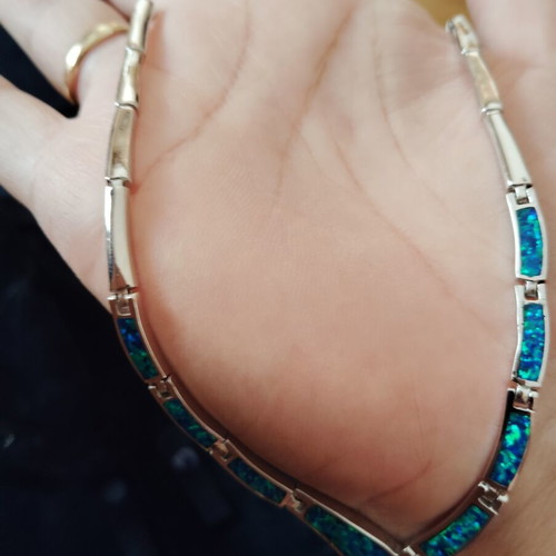 Silver solid necklace with opal, like new