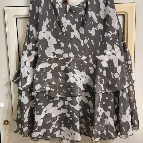 Skirt with ruffles A-line gray No 40 (L) like new