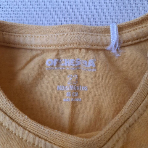 Children's summer t-shirt yellow used, size 23 months