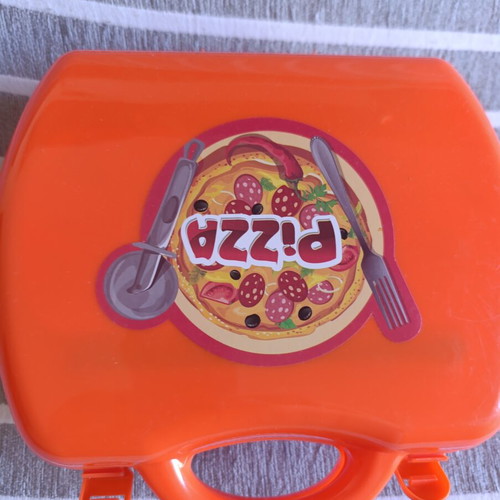 Pizza Playset suitcase like new for kids