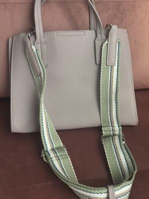 Synthetic leather crossbody bag like new, pink