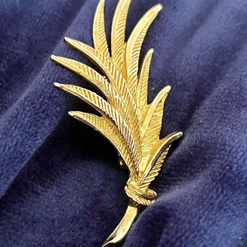 Vintage pin like new, gold-colored, 6 cm height