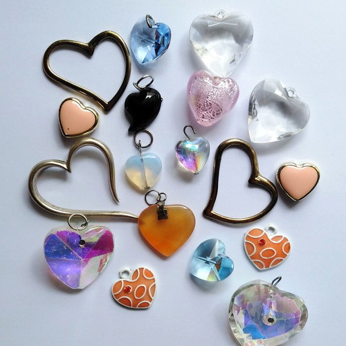 Heart-shaped beads and jewelry components pack used