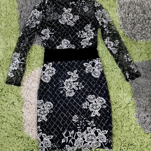 Lipsy London long sleeve lace and sequin midi dress new, black and white, size S/M